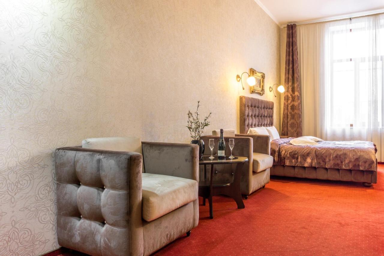 Hotel Ferdinand Hateg Luaran gambar
