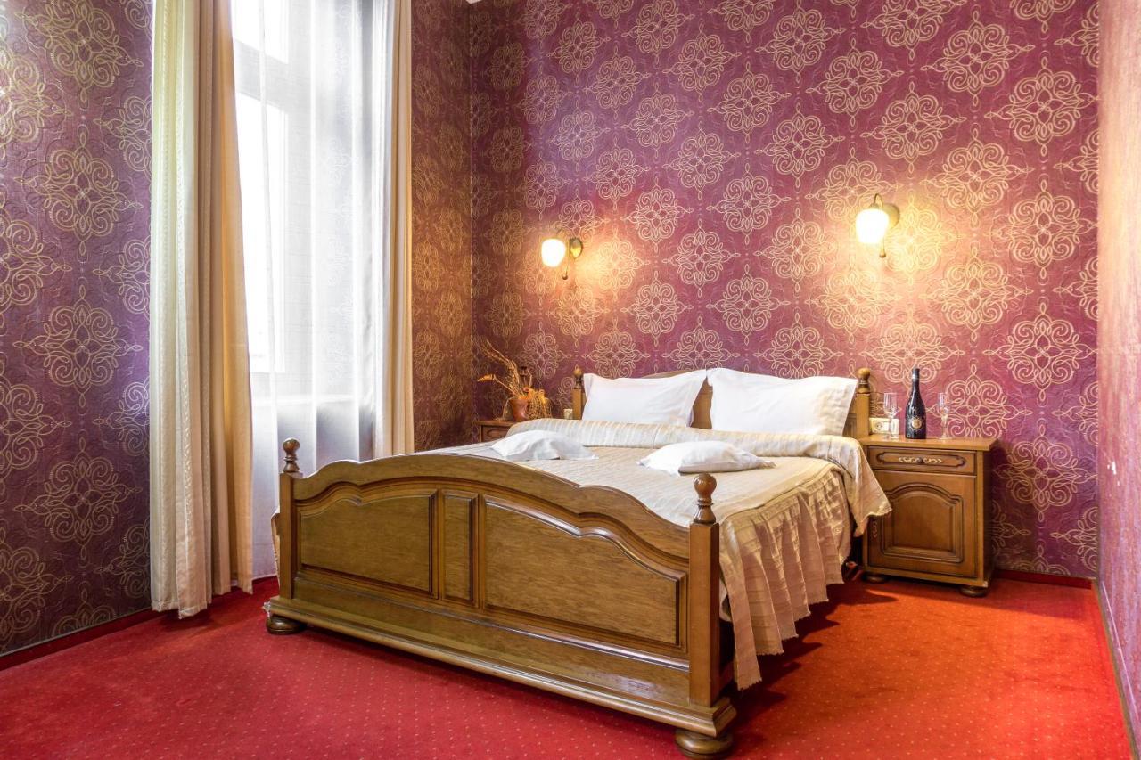 Hotel Ferdinand Hateg Luaran gambar