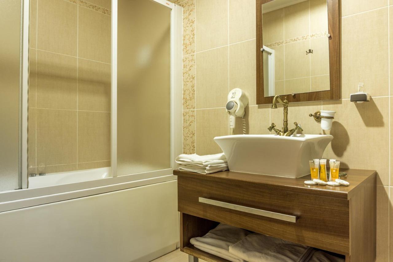 Hotel Ferdinand Hateg Luaran gambar